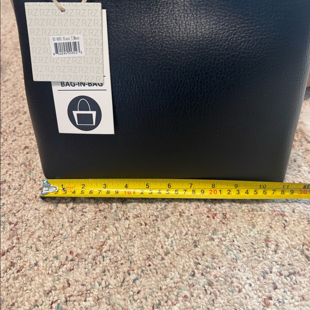 Rachel Zoe. Black leather bag. Extra compartment bag inside, shown in picture. - Picture 3 of 6